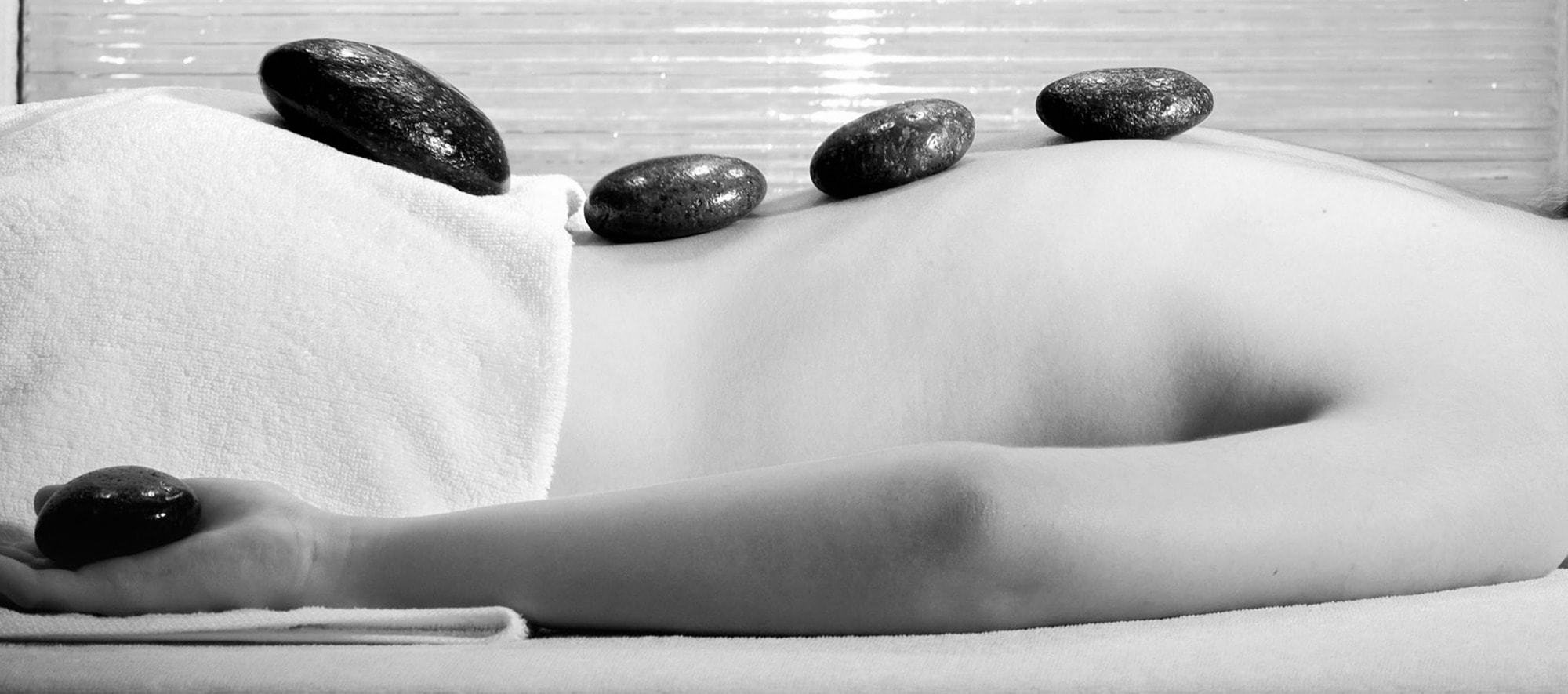 Forfait Vague de chaleur – Obtenez le massage aux pierres chaudes de 90 minutes